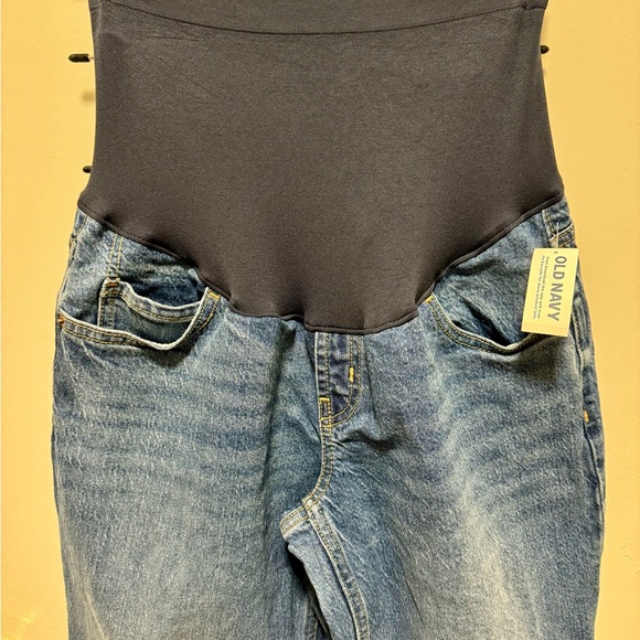 NWT Old Navy
Maternity Jeans Women's Size 6, Front Low Panel - Picture 4 of 13